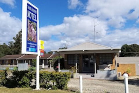 Taree Country Motel - Rent Accommodation 0