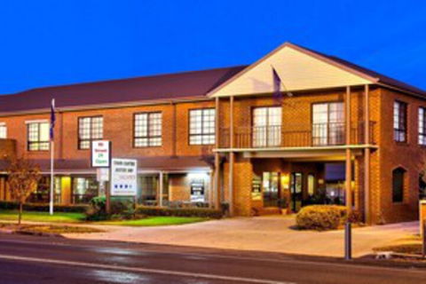 Holbrook Town Centre Motor Inn - Rent Accommodation 0