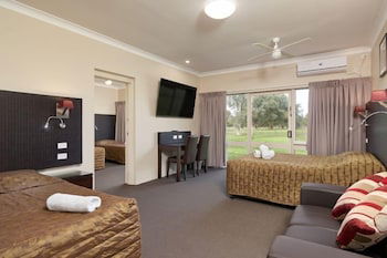 Australian Homestead - Rent Accommodation 6