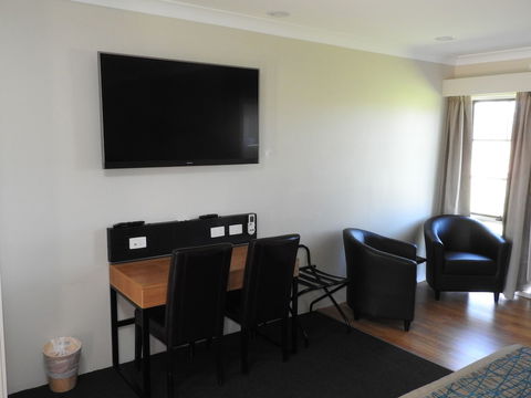 Australian Homestead - Rent Accommodation 5