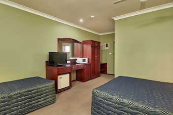 Australian Homestead - Rent Accommodation 3
