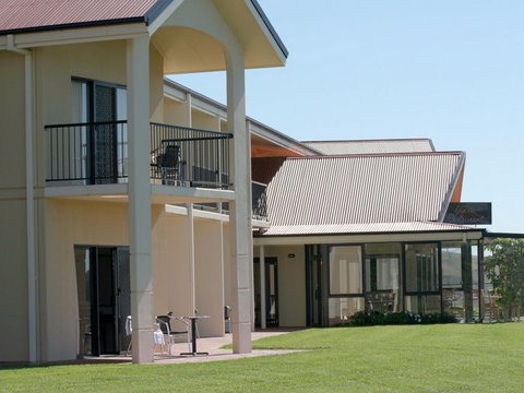 Turners Vineyard Motel And Function Centre - Rent Accommodation 4