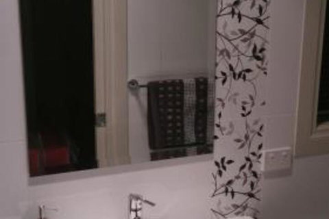 Towac Valley Cabins - Rent Accommodation 7