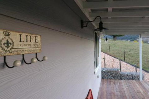 Towac Valley Cabins - Rent Accommodation 4