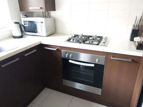 North Melbourne Retreat - Rent Accommodation 5