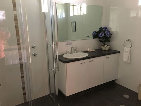 Armadale Cottage Bed & Breakfast - Rent Accommodation 4