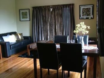 A Sacred Mountain Retreat - Rent Accommodation 5