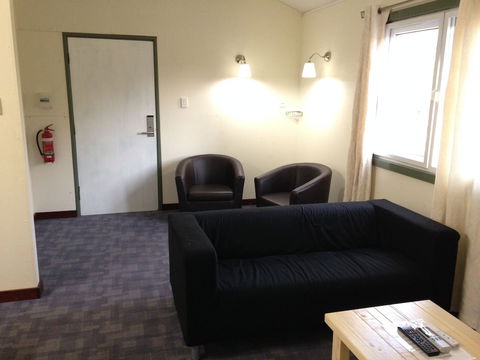 Chalets On Stoneville - Rent Accommodation 5