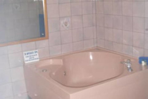 Island Motel Kingscote - Rent Accommodation 3