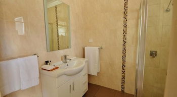 Avondel Motor Inn, Benalla - Rent Accommodation 3