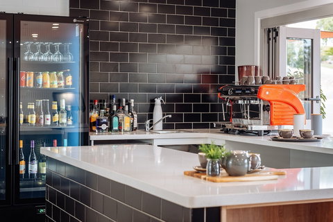 Raintree Motel Biloela - Rent Accommodation 4