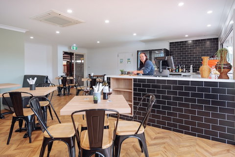 Raintree Motel Biloela - Rent Accommodation 3