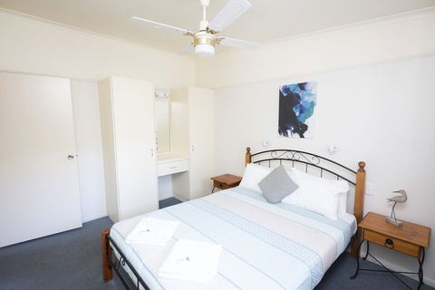 Colonial Village Resort - Rent Accommodation 6
