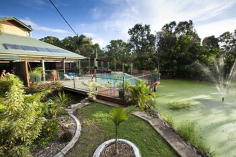 Colonial Village Resort - Rent Accommodation 0