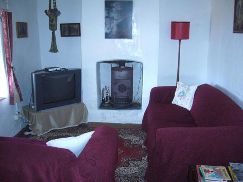 Old Miners Cottages Bed & Breakfast - Rent Accommodation 1