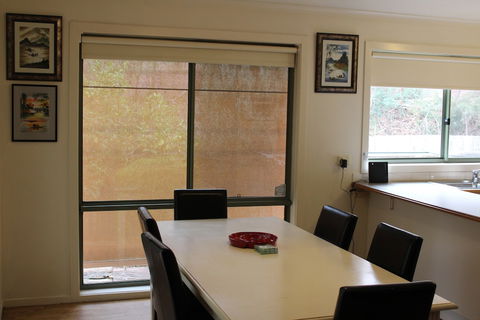 Australian Home Away Ringwood At Bardia - Rent Accommodation 0
