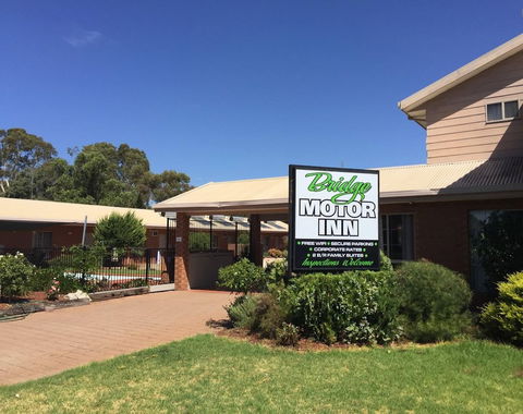 Bridge Motor Inn - Rent Accommodation 0