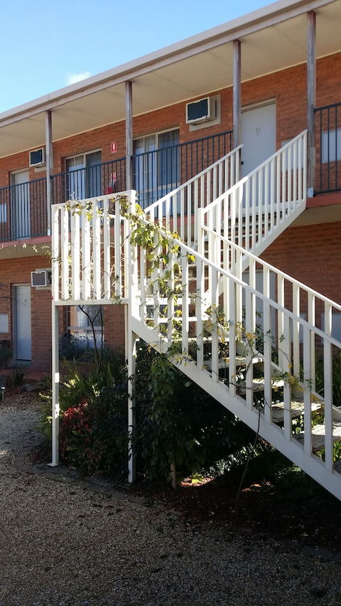 Bridge Motor Inn - Rent Accommodation 1
