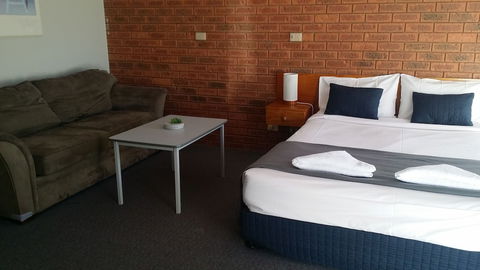 Bridge Motor Inn - Rent Accommodation 5