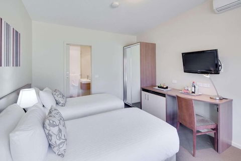 Drouin Motel - Rent Accommodation 2