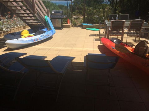 Award Winning Beach Front Retreat - Rent Accommodation 4