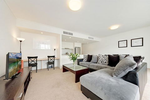 Astra Apartments Rhodes - Rent Accommodation 4