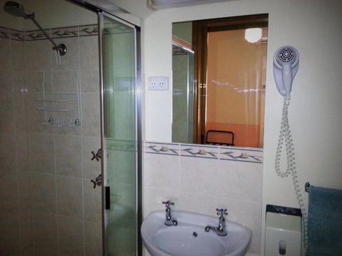 Sonbern Lodge Motel - Rent Accommodation 1