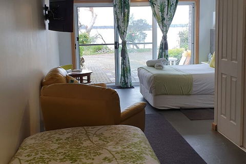 Applebay Guest House - Rent Accommodation 3