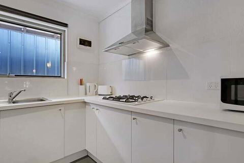 Adelaide Holiday Homes - Rent Accommodation 6
