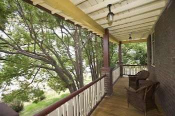 Cockatoo Island - Rent Accommodation 6