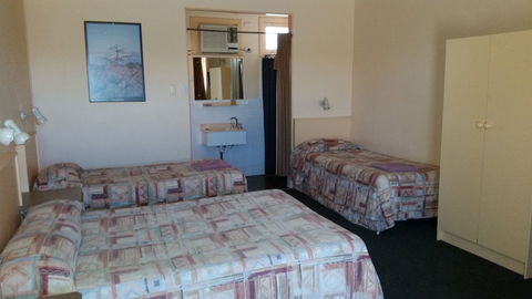 Highway One Motel Port Augusta - Rent Accommodation 2