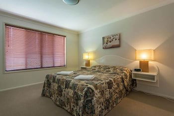 Annand Mews Serviced Apartments - Rent Accommodation 6
