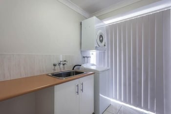 Annand Mews Serviced Apartments - Rent Accommodation 3