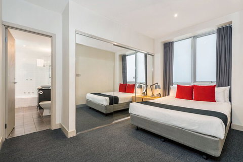 BreakFree On Collins - Rent Accommodation 4