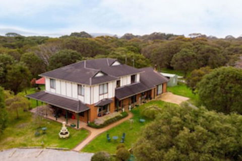 Albanys Big Grove Bed & Breakfast - Rent Accommodation 0