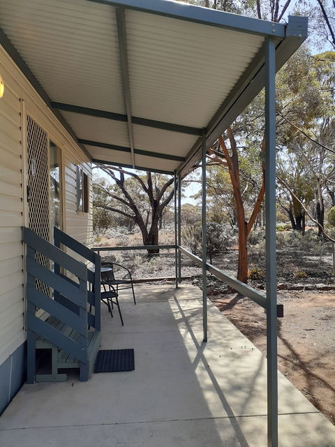Acclaim Gateway Caravan Park - Rent Accommodation 0