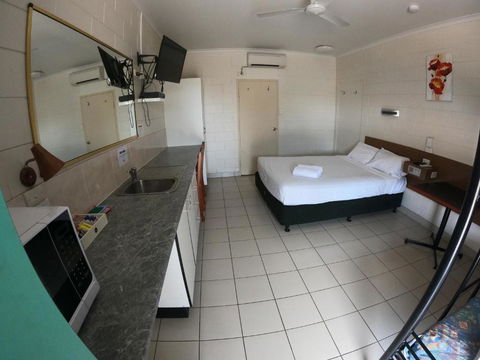 Coolabah Motel Townsville - Rent Accommodation 3
