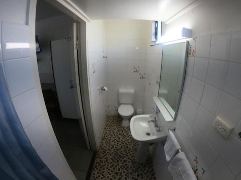 Coolabah Motel Townsville - Rent Accommodation 4