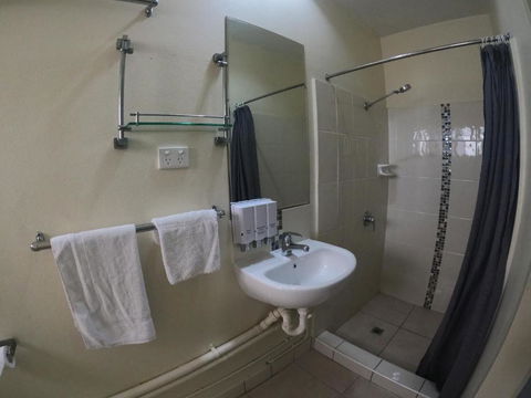 Coolabah Motel Townsville - Rent Accommodation 1