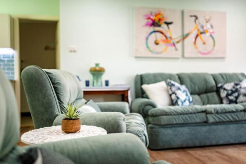 Alarks Nest - Rent Accommodation 7