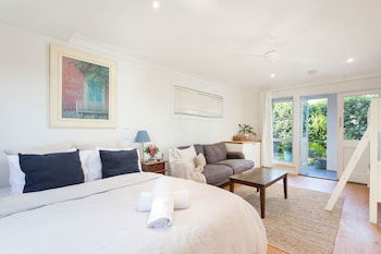 Surf Side Retreat - Rent Accommodation 1