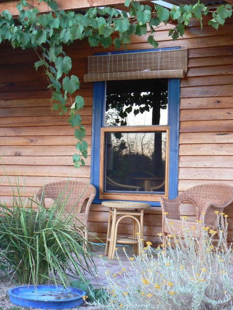 Candlebark Retreat - Rent Accommodation 3