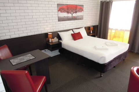 Jackaroo Apartments - Rent Accommodation 0