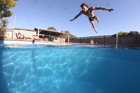 Hunter Valley YHA - Rent Accommodation 4