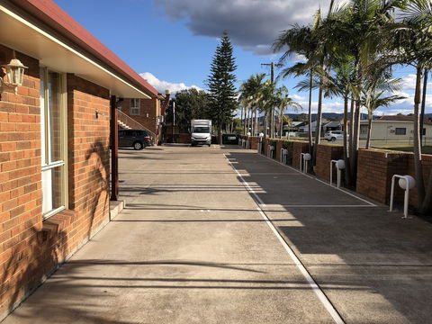 Aussie Rest Motel - Rent Accommodation 3