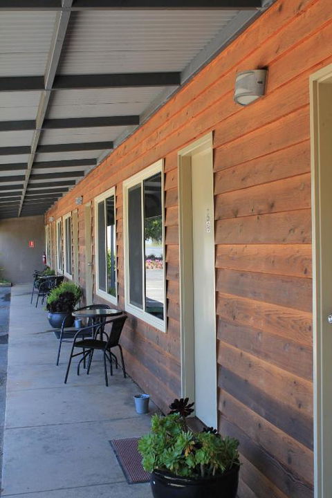 Chalambar Motel - Rent Accommodation 1