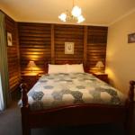 Halls Gap Log Cabins - Rent Accommodation 0