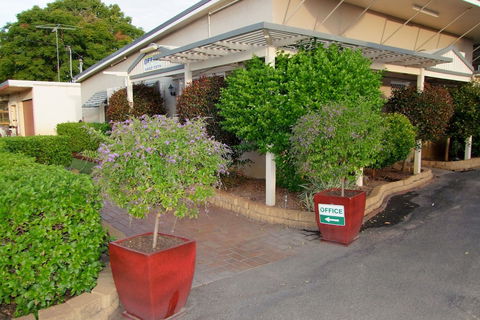Acacia Motel - Rent Accommodation 0