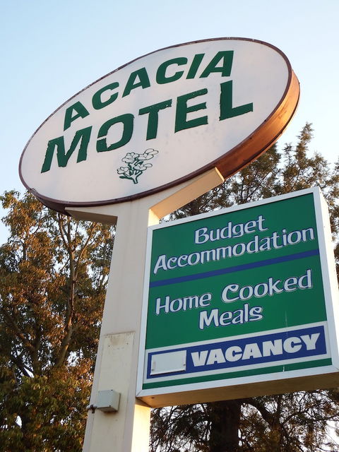 Acacia Motel - Rent Accommodation 1