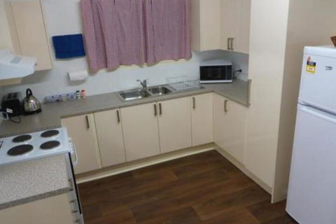 Holiday House Clermont - Rent Accommodation 5